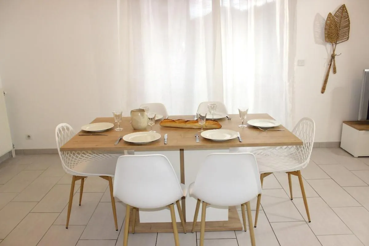 Appartement L'Esprit De Lourdes, Proche Sanctuaire Et Gare, Vue Sur Le Chateau Apartamento Lourdes