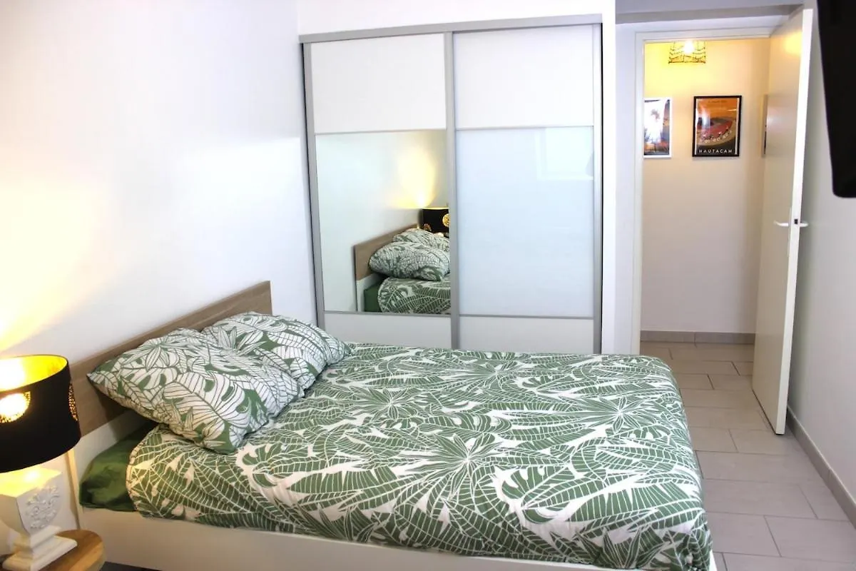 Appartement L'Esprit De Lourdes, Proche Sanctuaire Et Gare, Vue Sur Le Chateau 0*, لورد فرنسا